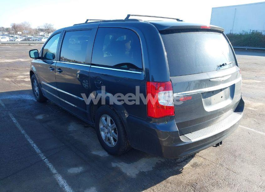 Photo 3 of 2011 Chrysler Town & COUNTRY TOURING (VIN 2A4RR5DG9BR780598)