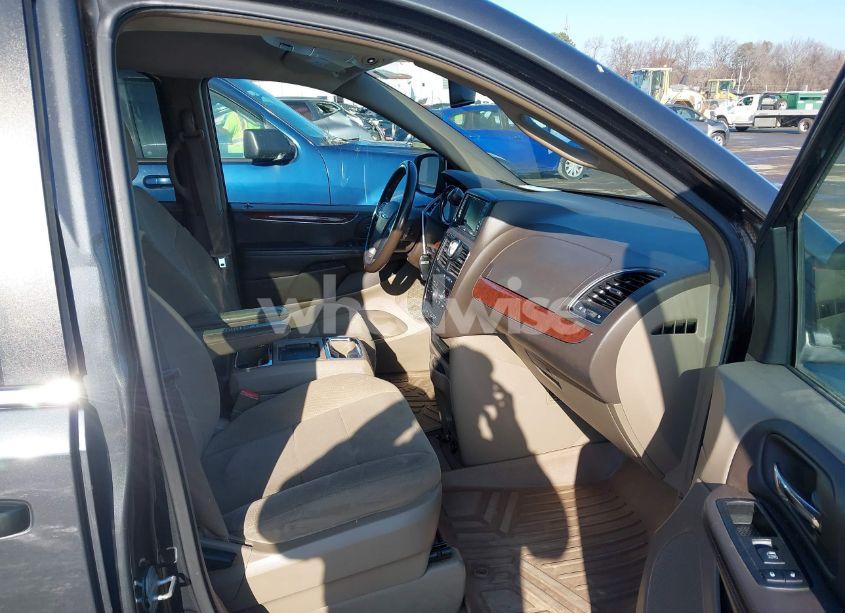 Photo 5 of 2011 Chrysler Town & COUNTRY TOURING (VIN 2A4RR5DG9BR780598)