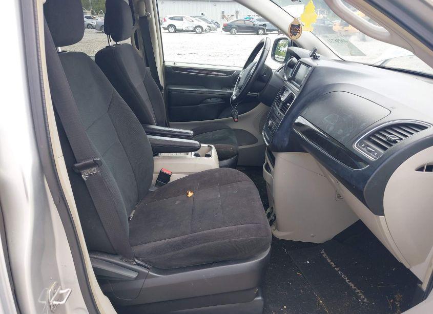 Photo 5 of 2011 Chrysler Town & COUNTRY TOURING (VIN 2A4RR5DG9BR783775)