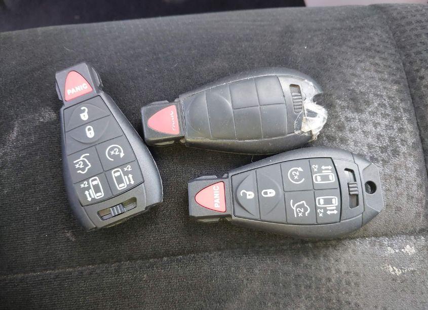 Photo 11 of 2011 Chrysler Town & COUNTRY TOURING (VIN 2A4RR5DG9BR789107)