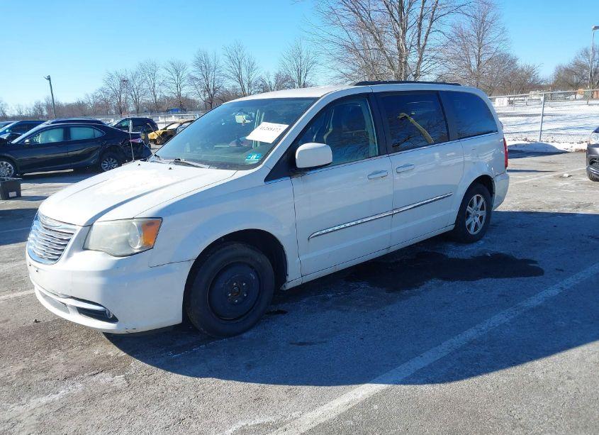 Photo 2 of 2011 Chrysler Town & COUNTRY TOURING (VIN 2A4RR5DGXBR658042)