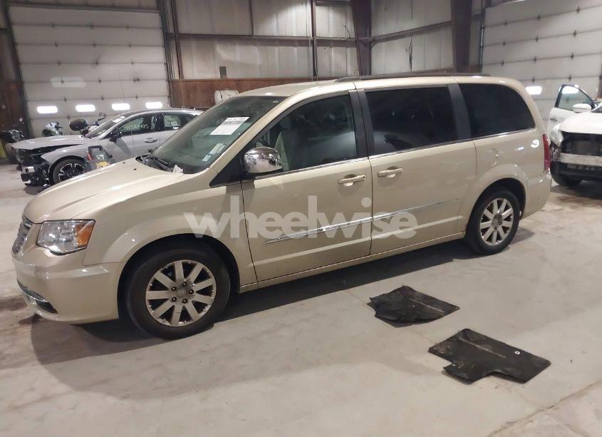 Photo 2 of 2011 Chrysler Town & COUNTRY TOURING (VIN 2A4RR5DGXBR665007)