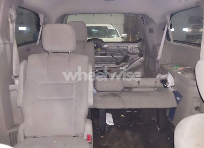 Photo 8 of 2011 Chrysler Town & COUNTRY TOURING (VIN 2A4RR5DGXBR665007)