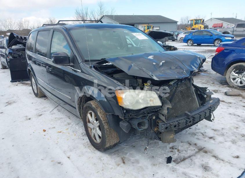 2011 Chrysler Town & COUNTRY TOURING (VIN 2A4RR5DGXBR677206) main photo