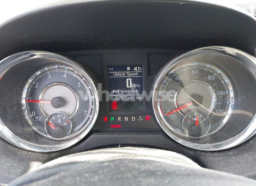 Photo 16 of 2011 Chrysler Town & COUNTRY TOURING (VIN 2A4RR5DGXBR677206)