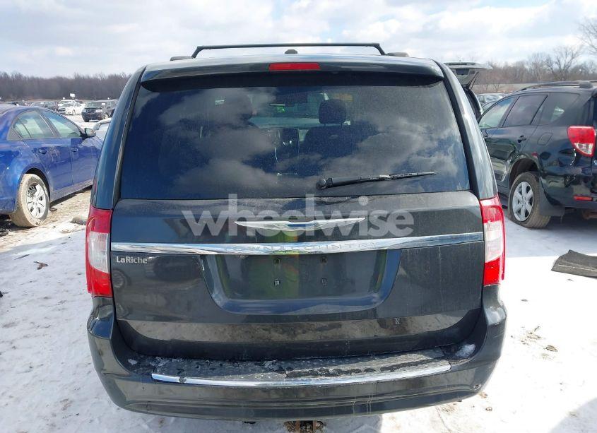 Photo 17 of 2011 Chrysler Town & COUNTRY TOURING (VIN 2A4RR5DGXBR677206)