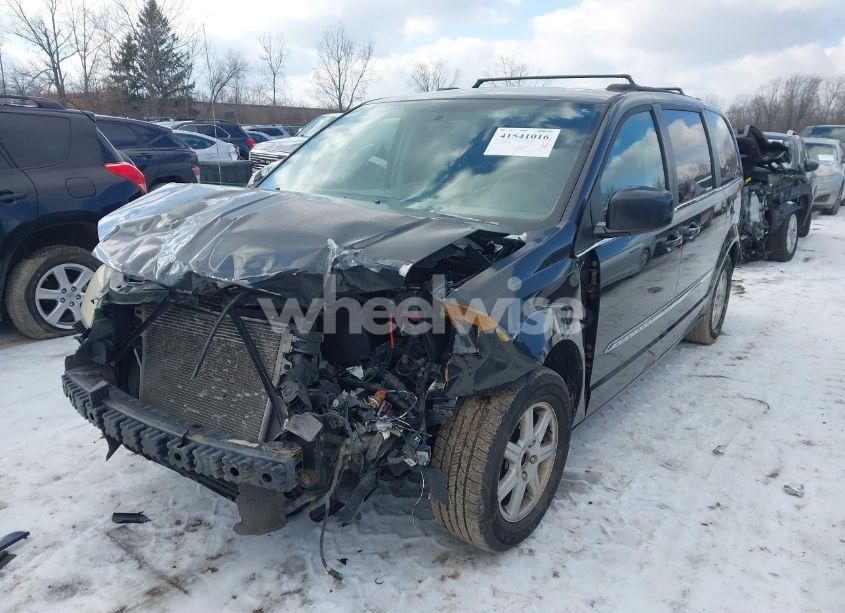 Photo 2 of 2011 Chrysler Town & COUNTRY TOURING (VIN 2A4RR5DGXBR677206)