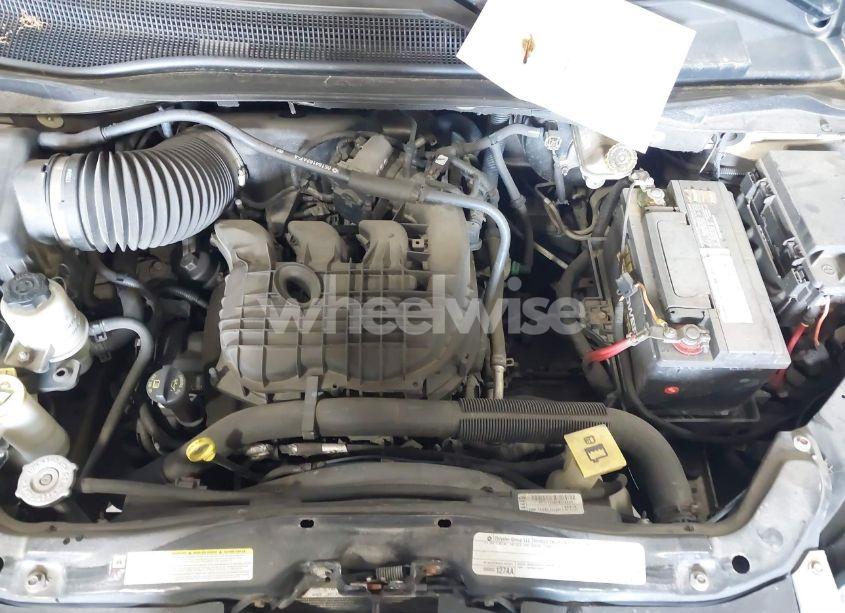 Photo 10 of 2011 Chrysler Town & COUNTRY TOURING (VIN 2A4RR5DGXBR701679)