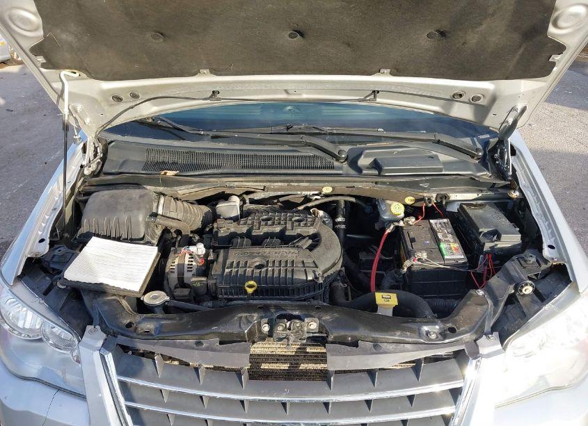 Photo 10 of 2010 Chrysler Town & COUNTRY TOURING (VIN 2A4RR5DX0AR286435)