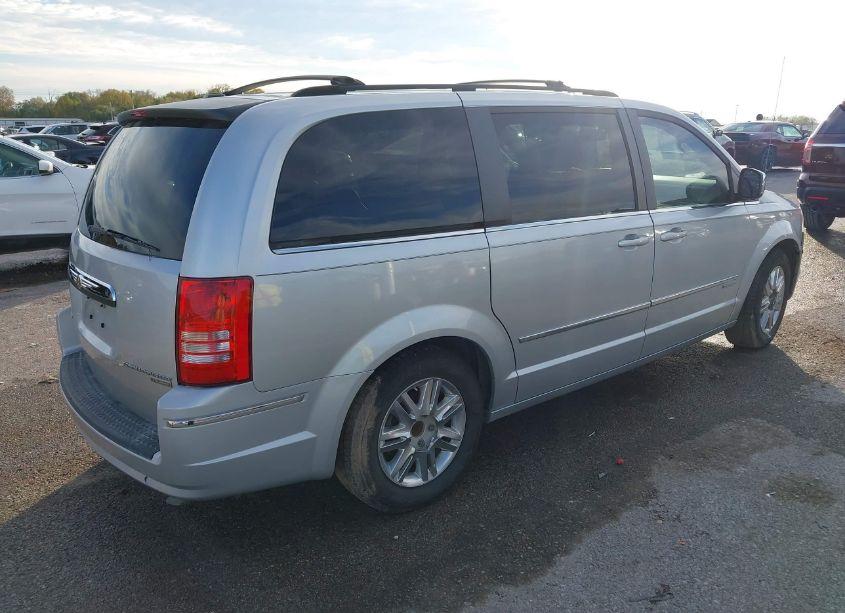 Photo 4 of 2010 Chrysler Town & COUNTRY TOURING (VIN 2A4RR5DX0AR286435)