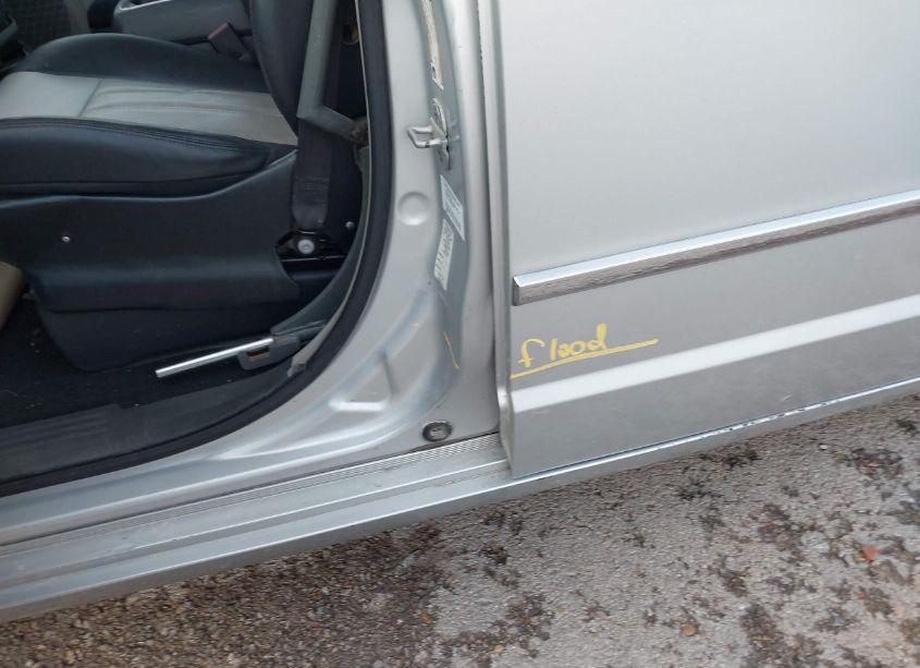 Photo 6 of 2010 Chrysler Town & COUNTRY TOURING (VIN 2A4RR5DX0AR286435)