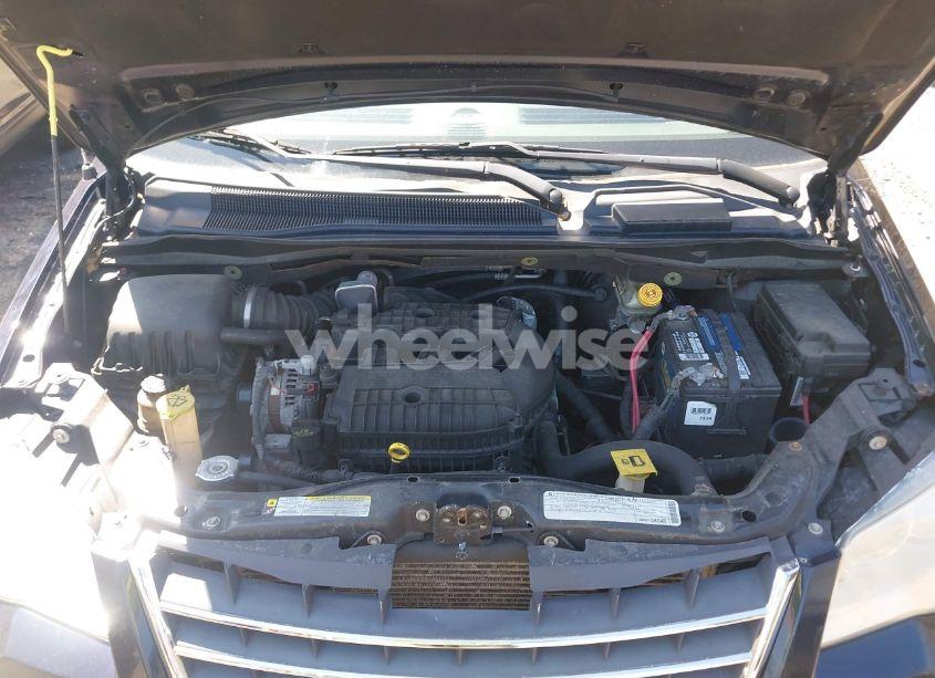 Photo 10 of 2010 Chrysler Town & COUNTRY TOURING (VIN 2A4RR5DX1AR267330)