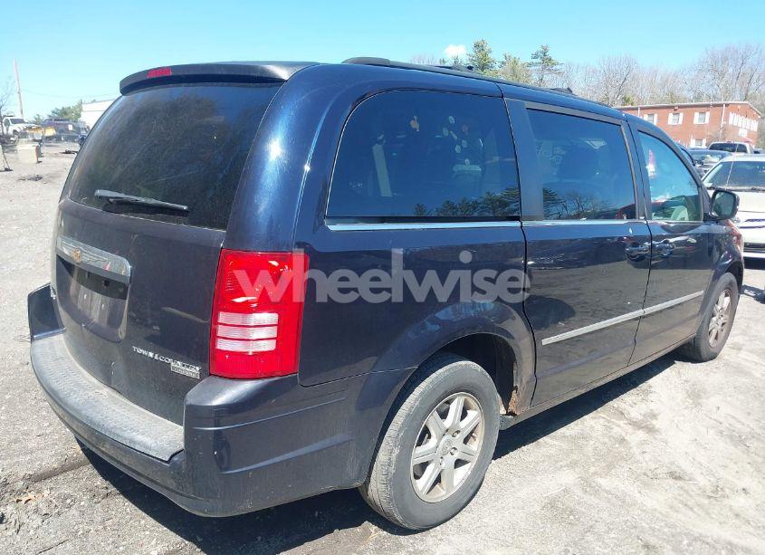 Photo 4 of 2010 Chrysler Town & COUNTRY TOURING (VIN 2A4RR5DX1AR267330)