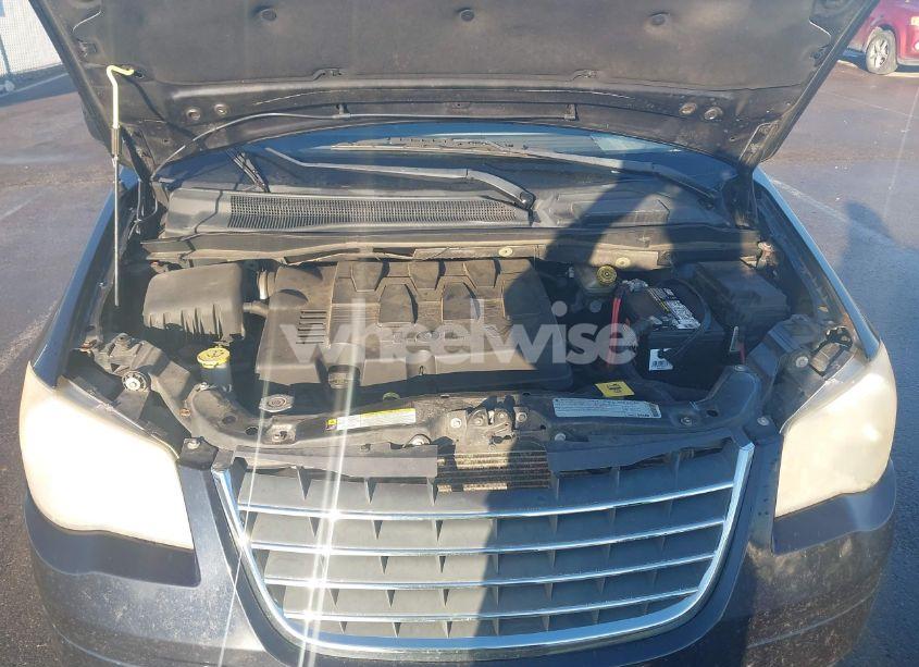 Photo 10 of 2010 Chrysler Town & COUNTRY TOURING (VIN 2A4RR5DX1AR395132)