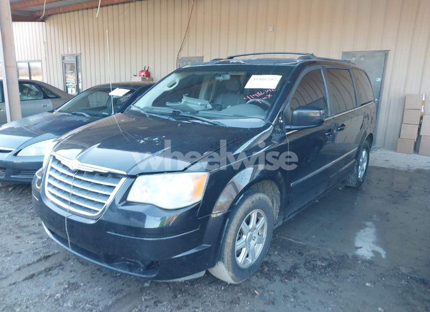 Photo 2 of 2010 Chrysler Town & COUNTRY TOURING (VIN 2A4RR5DX2AR124323)