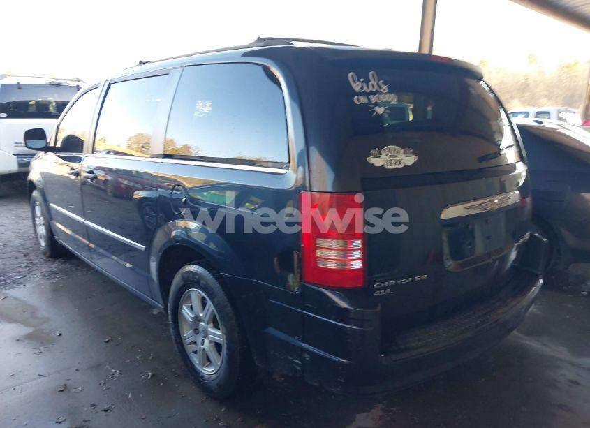 Photo 3 of 2010 Chrysler Town & COUNTRY TOURING (VIN 2A4RR5DX2AR124323)