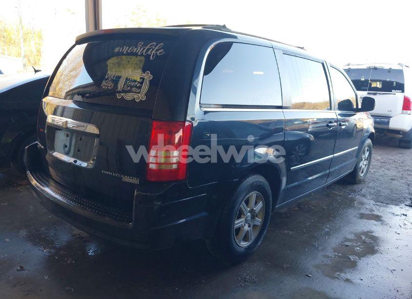 Photo 4 of 2010 Chrysler Town & COUNTRY TOURING (VIN 2A4RR5DX2AR124323)