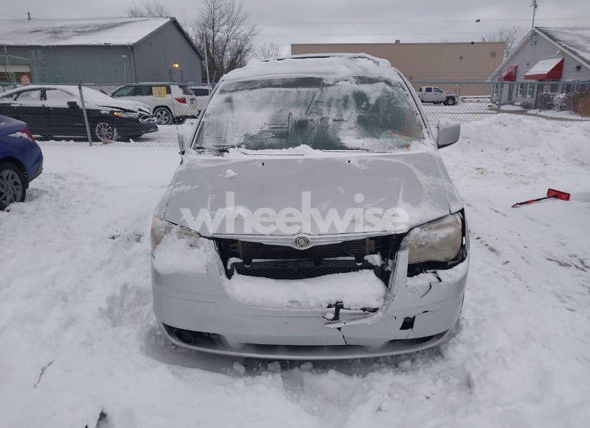 Photo 12 of 2010 Chrysler Town & COUNTRY TOURING (VIN 2A4RR5DX2AR193478)