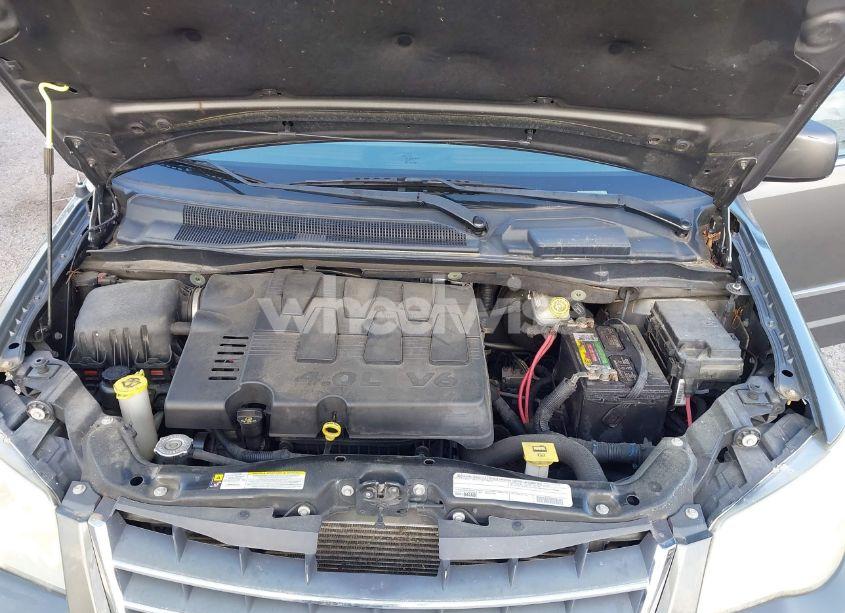 Photo 10 of 2010 Chrysler Town & COUNTRY TOURING (VIN 2A4RR5DX2AR442894)