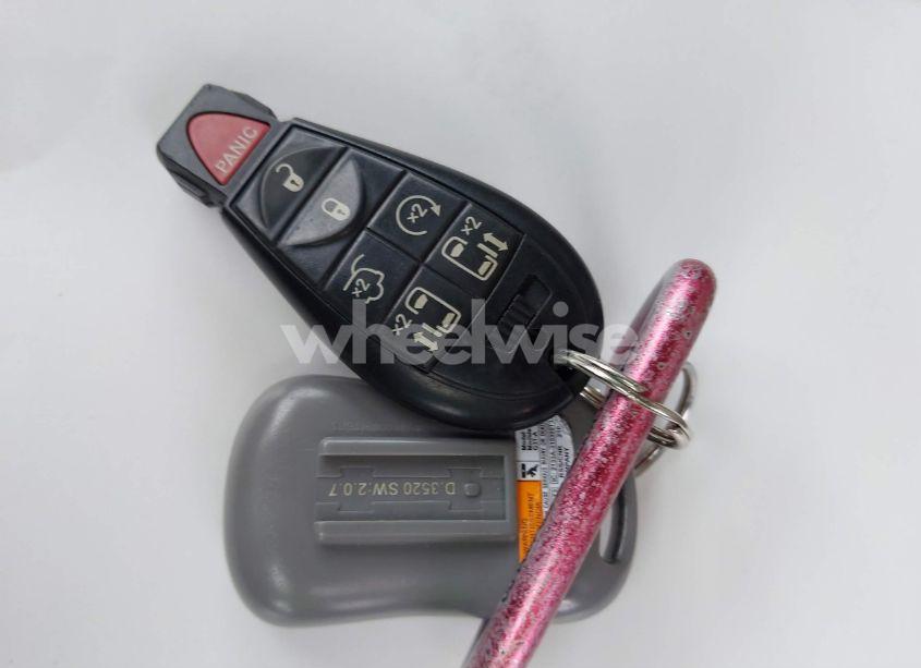 Photo 11 of 2010 Chrysler Town & COUNTRY TOURING (VIN 2A4RR5DX3AR290950)