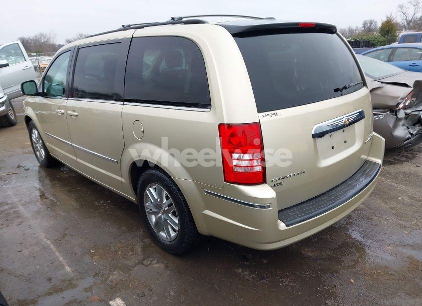 Photo 3 of 2010 Chrysler Town & COUNTRY TOURING (VIN 2A4RR5DX3AR290950)