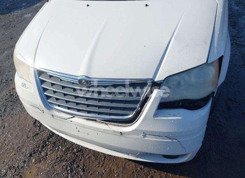 Photo 10 of 2010 Chrysler Town & COUNTRY TOURING (VIN 2A4RR5DX4AR329139)