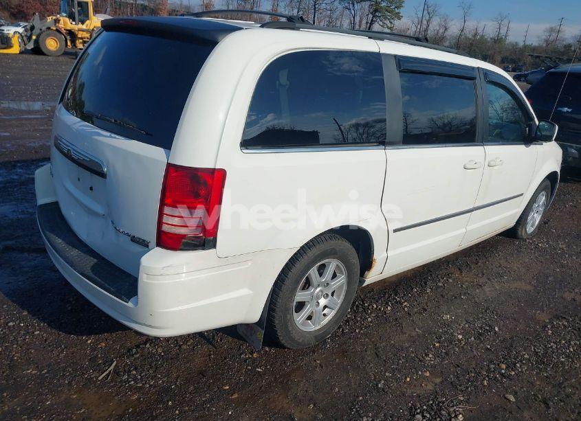 Photo 4 of 2010 Chrysler Town & COUNTRY TOURING (VIN 2A4RR5DX4AR329139)