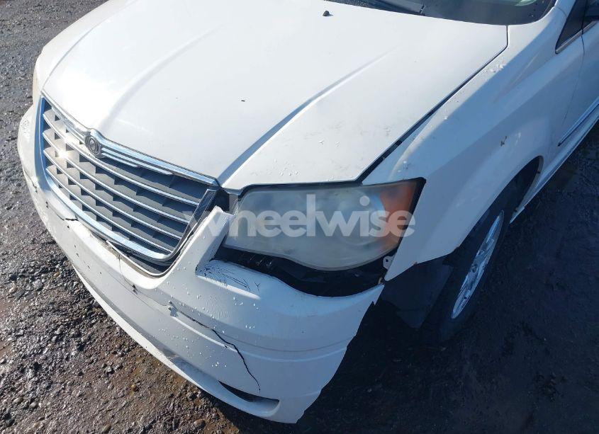 Photo 6 of 2010 Chrysler Town & COUNTRY TOURING (VIN 2A4RR5DX4AR329139)