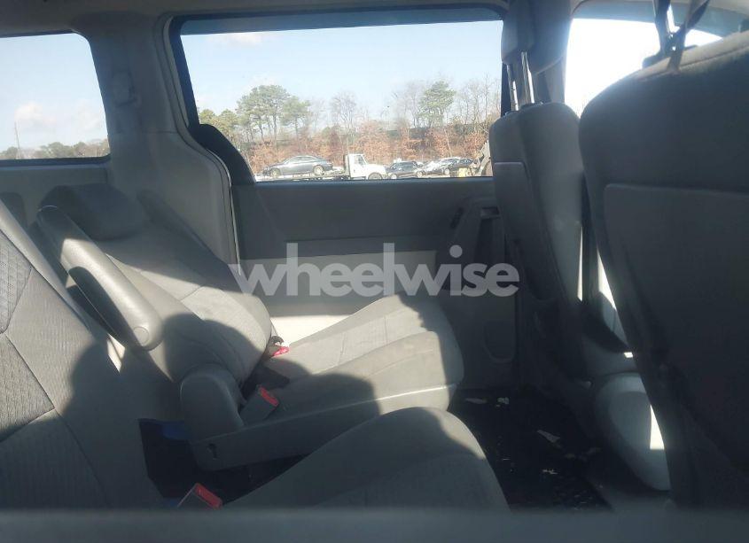 Photo 8 of 2010 Chrysler Town & COUNTRY TOURING (VIN 2A4RR5DX4AR329139)