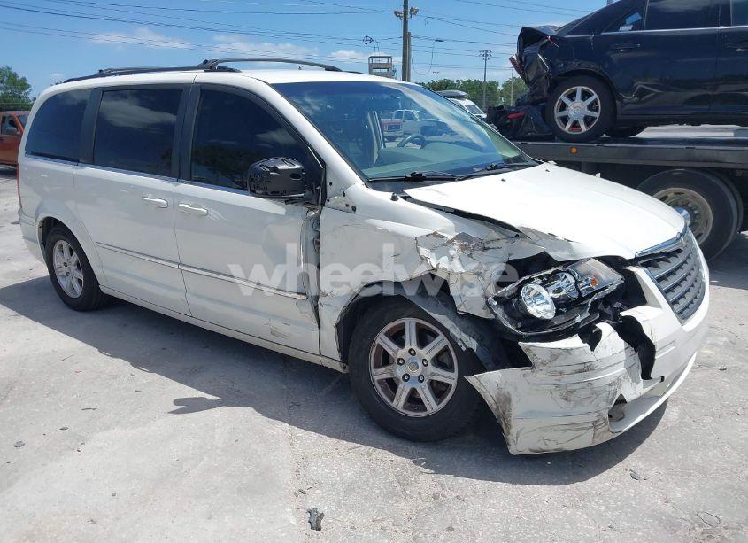 2010 Chrysler Town & COUNTRY TOURING (VIN 2A4RR5DX5AR162774) main photo