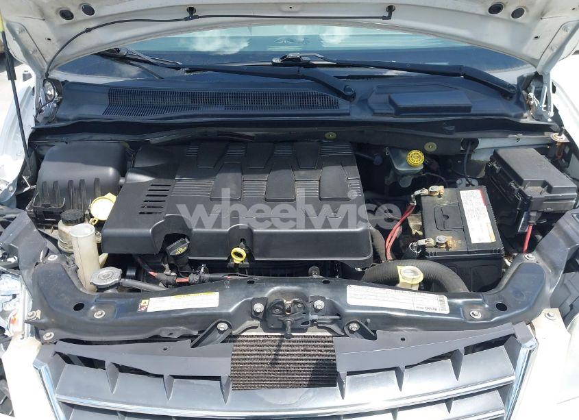 Photo 10 of 2010 Chrysler Town & COUNTRY TOURING (VIN 2A4RR5DX5AR162774)