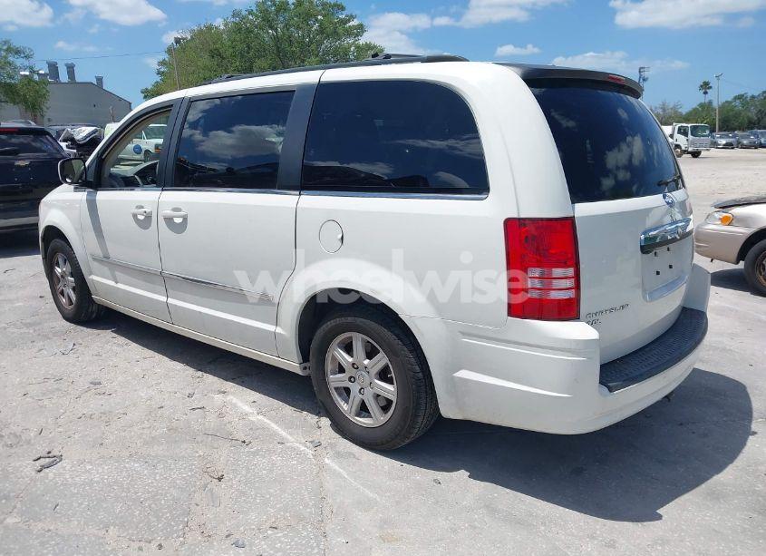 Photo 3 of 2010 Chrysler Town & COUNTRY TOURING (VIN 2A4RR5DX5AR162774)
