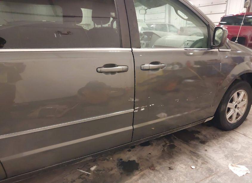 Photo 18 of 2010 Chrysler Town & COUNTRY TOURING (VIN 2A4RR5DX6AR443028)