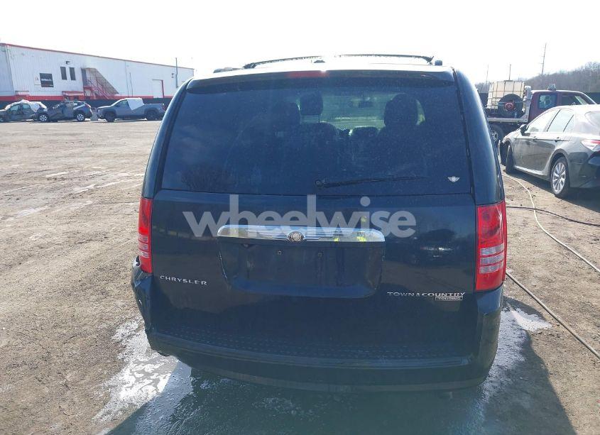 Photo 16 of 2010 Chrysler Town & COUNTRY TOURING (VIN 2A4RR5DX8AR136010)