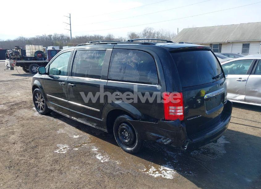 Photo 3 of 2010 Chrysler Town & COUNTRY TOURING (VIN 2A4RR5DX8AR136010)