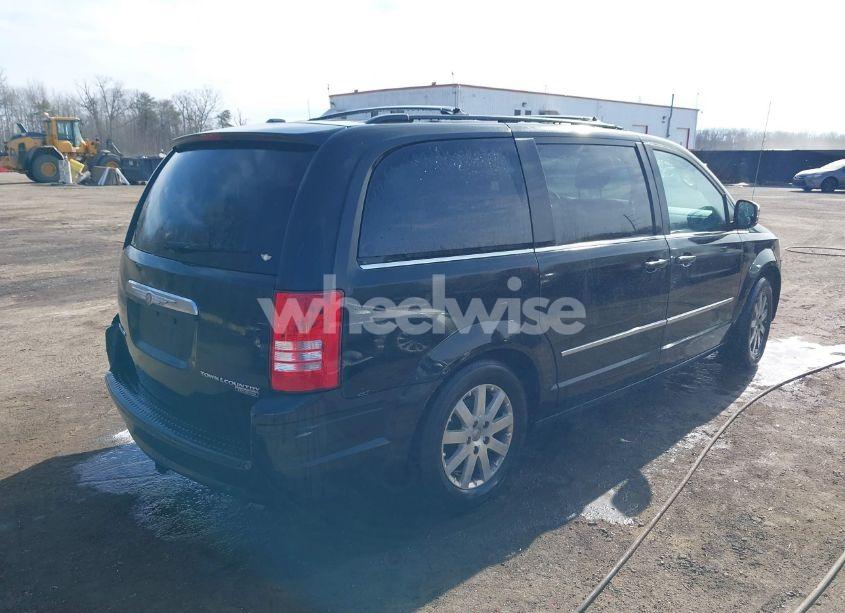 Photo 4 of 2010 Chrysler Town & COUNTRY TOURING (VIN 2A4RR5DX8AR136010)