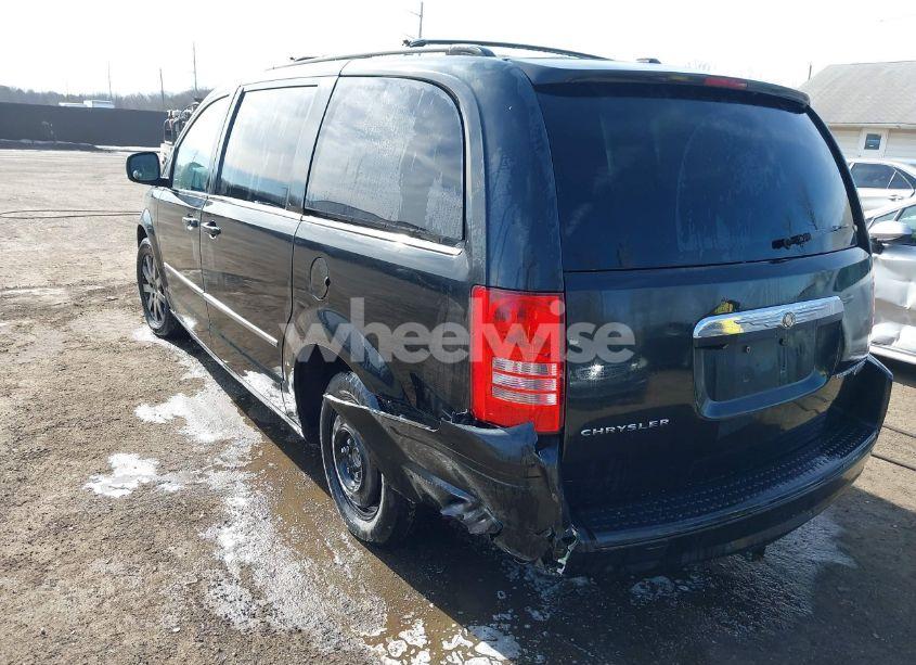 Photo 6 of 2010 Chrysler Town & COUNTRY TOURING (VIN 2A4RR5DX8AR136010)