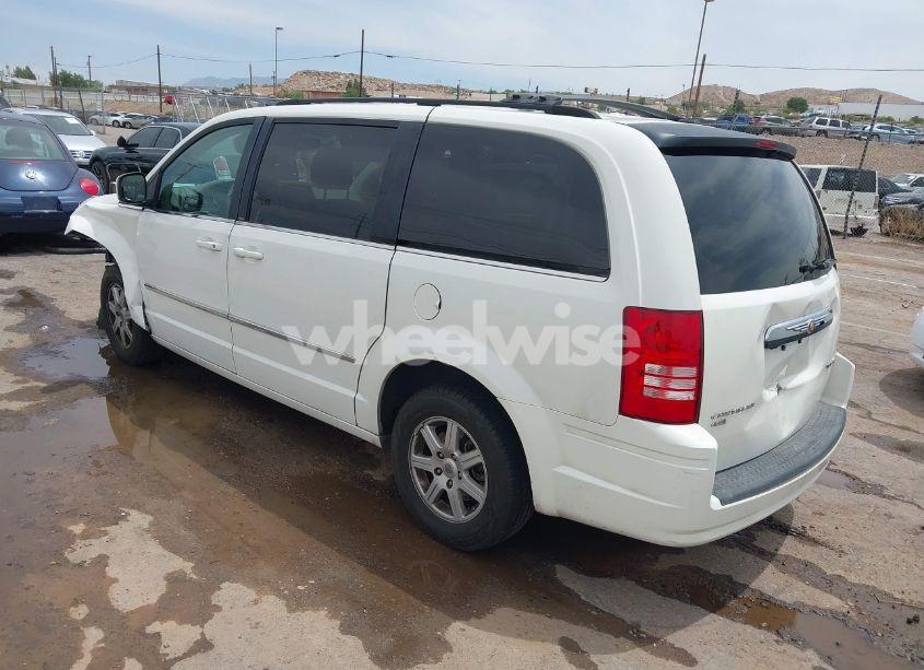 Photo 3 of 2010 Chrysler Town & COUNTRY TOURING (VIN 2A4RR5DX9AR324521)