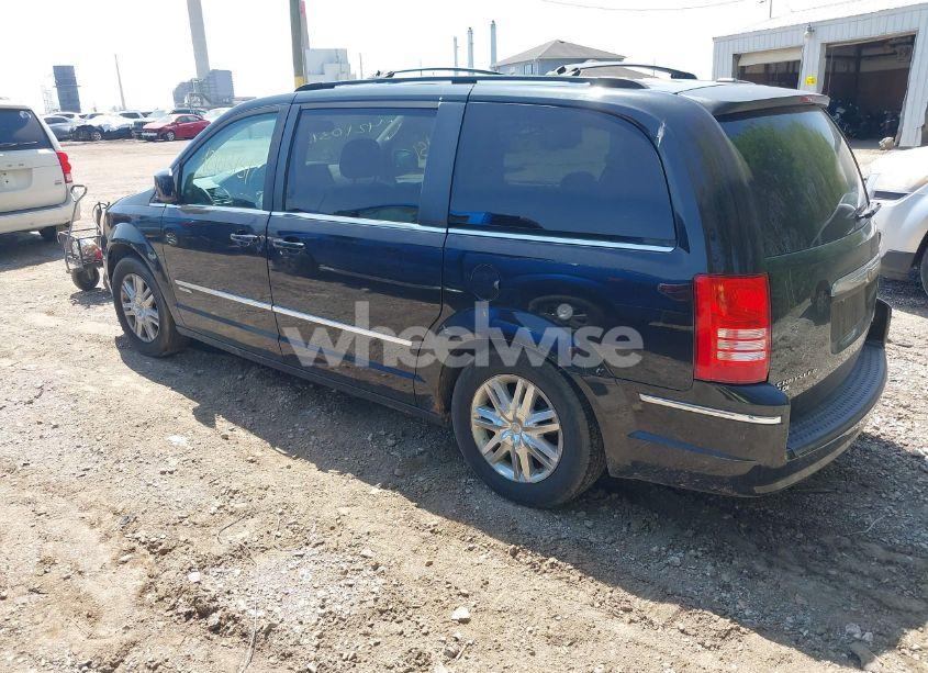 Photo 3 of 2010 Chrysler Town & COUNTRY TOURING (VIN 2A4RR5DXXAR290623)