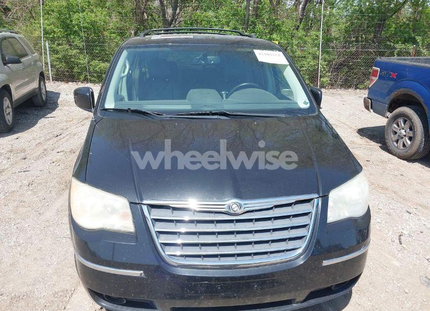 Photo 6 of 2010 Chrysler Town & COUNTRY TOURING (VIN 2A4RR5DXXAR290623)