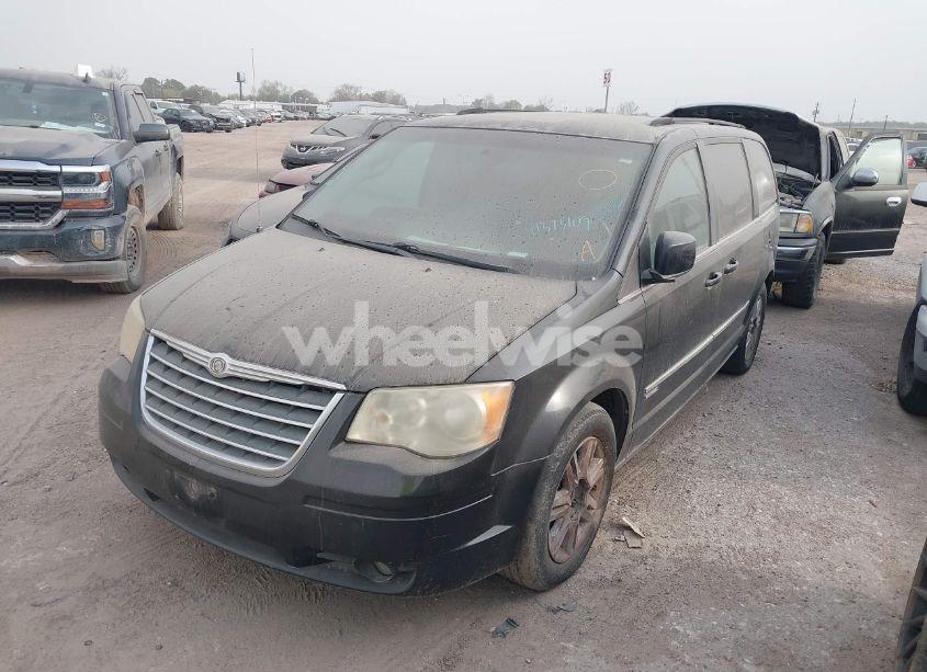 Photo 2 of 2010 Chrysler Town & COUNTRY TOURING (VIN 2A4RR5DXXAR293442)