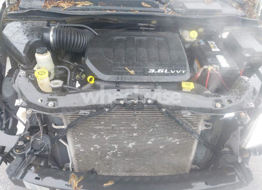 Photo 10 of 2011 Chrysler Town & COUNTRY LIMITED (VIN 2A4RR6DG0BR655303)