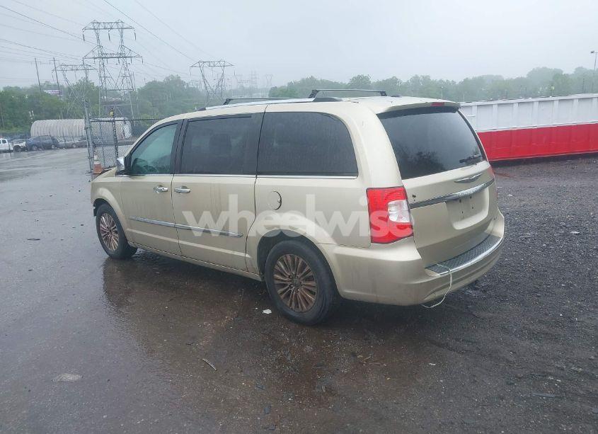 Photo 3 of 2011 Chrysler Town & COUNTRY LIMITED (VIN 2A4RR6DG0BR655303)