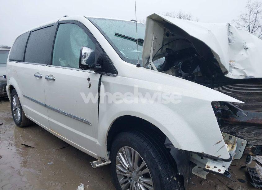 Photo 14 of 2011 Chrysler Town & COUNTRY LIMITED (VIN 2A4RR6DG0BR666334)