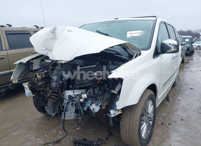 Photo 2 of 2011 Chrysler Town & COUNTRY LIMITED (VIN 2A4RR6DG0BR666334)