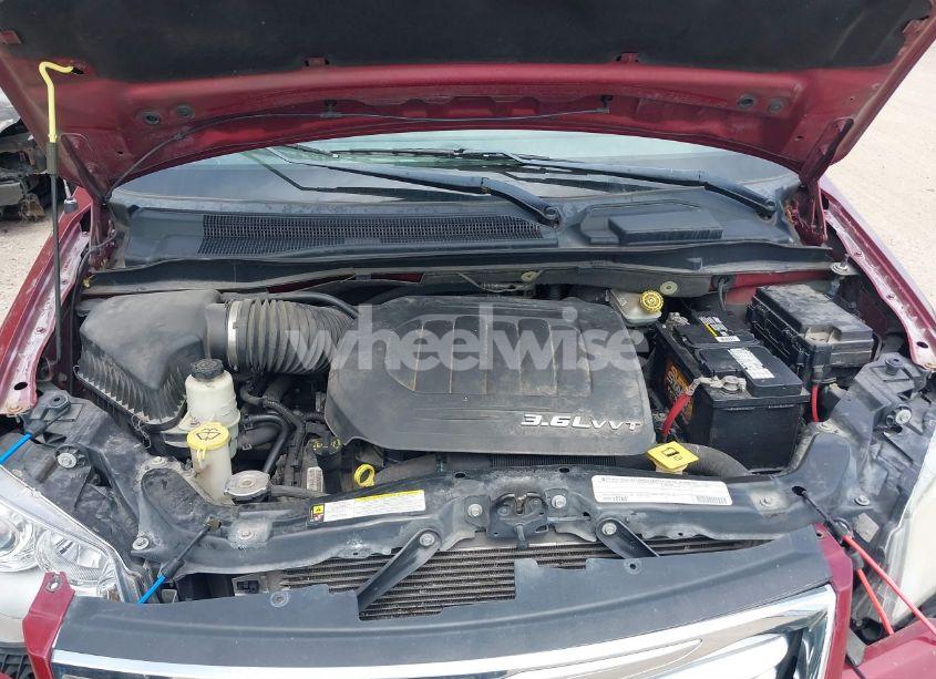 Photo 10 of 2011 Chrysler Town & COUNTRY LIMITED (VIN 2A4RR6DG0BR667225)