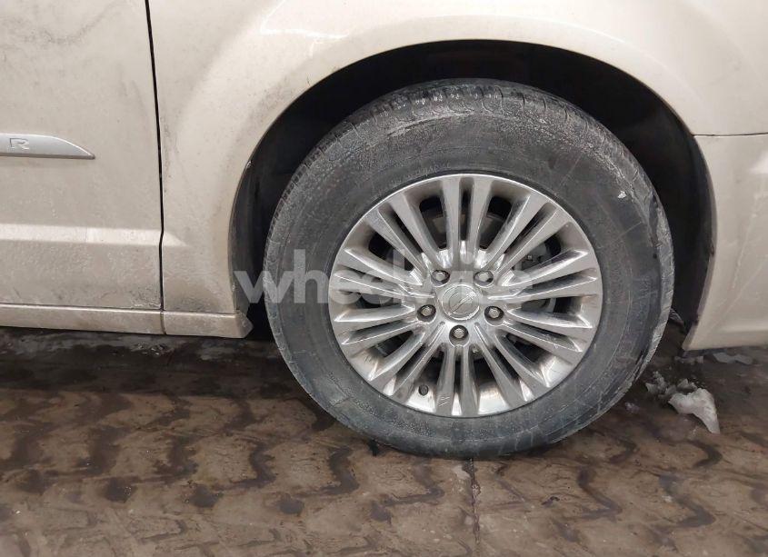 Photo 12 of 2011 Chrysler Town & COUNTRY LIMITED (VIN 2A4RR6DG0BR722031)