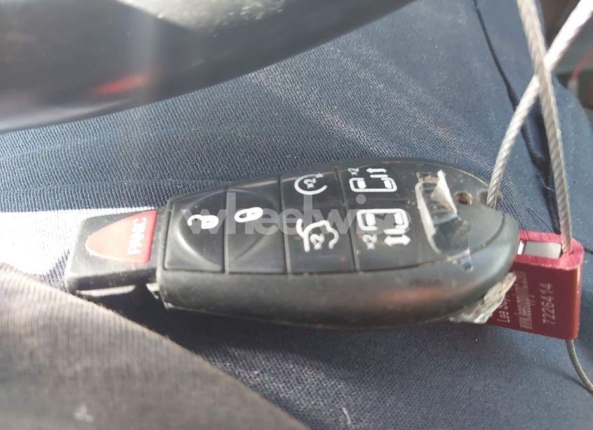 Photo 11 of 2011 Chrysler Town & COUNTRY LIMITED (VIN 2A4RR6DG1BR614243)