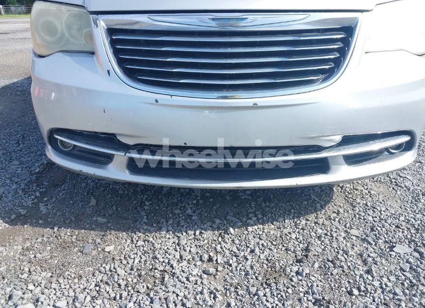 Photo 6 of 2011 Chrysler Town & COUNTRY LIMITED (VIN 2A4RR6DG1BR614243)