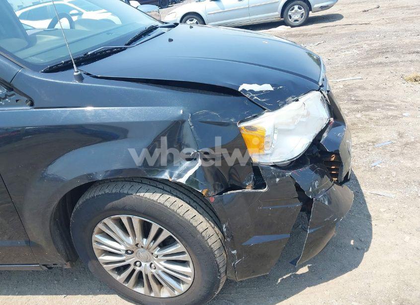 Photo 6 of 2011 Chrysler Town & COUNTRY LIMITED (VIN 2A4RR6DG3BR649351)